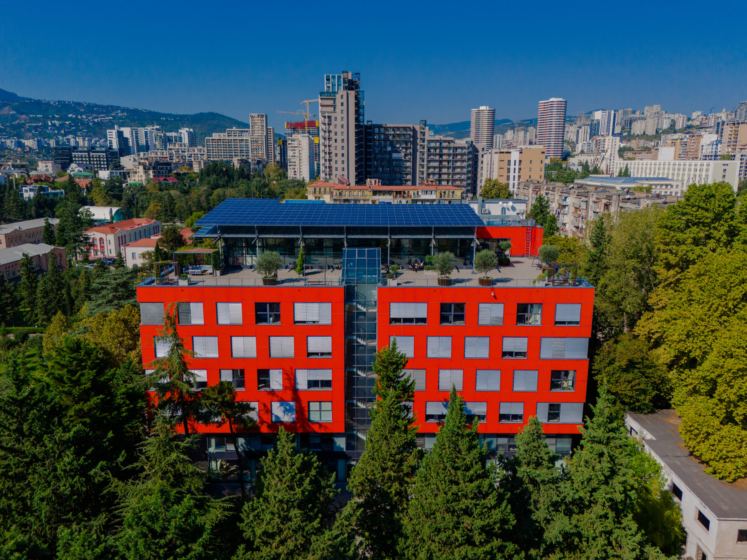 <h3>Green buildings</h3>